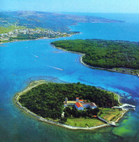 Францисканский монастырь на острове Косьюн Хорватия